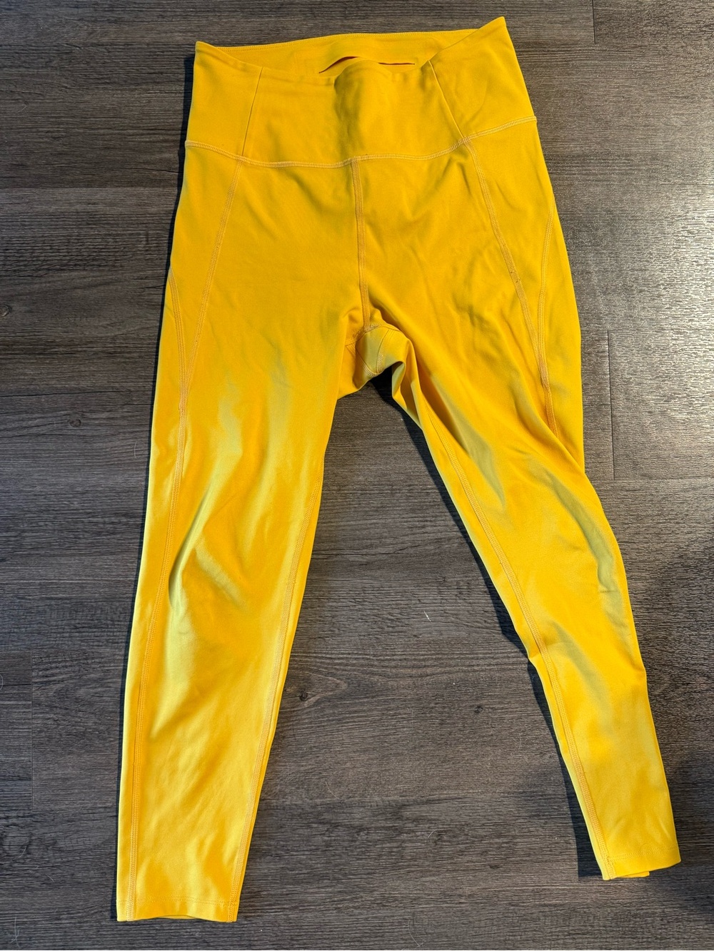 Girlfriend Collective Compressive High Rise Legging in Mustard Yellow Size M
